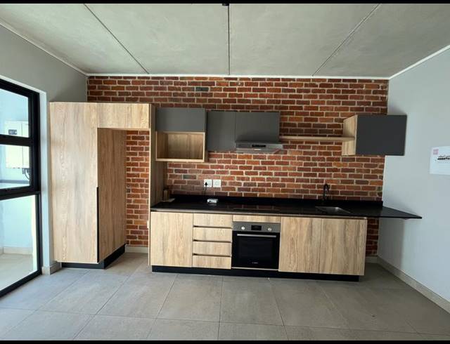 1 BEDROOM PROPERTY TO RENT IN LYNNWOOD GLEN